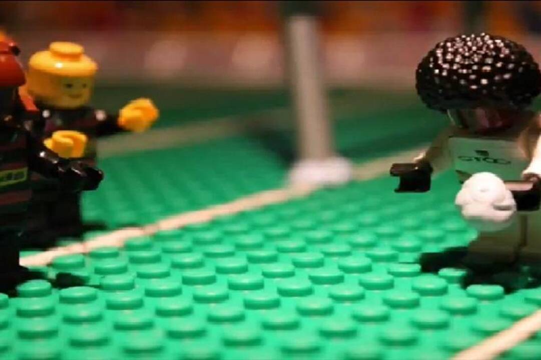 Įspūdingiausi regbio epizodai suvaidinti LEGO figūrėlėmis