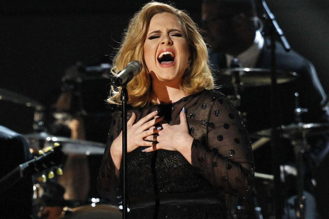 Adele: esu linksma ir visada noriu mylėtis