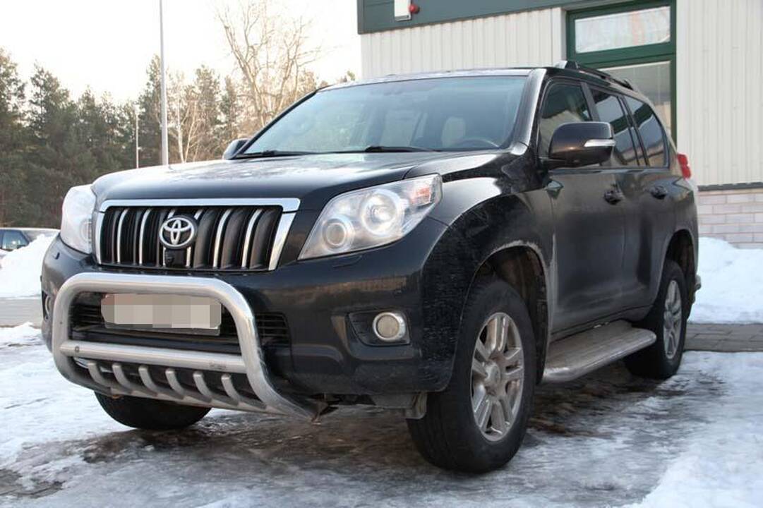 Pasieniečiai sulaikė Lenkijoje pavogtą visureigį
