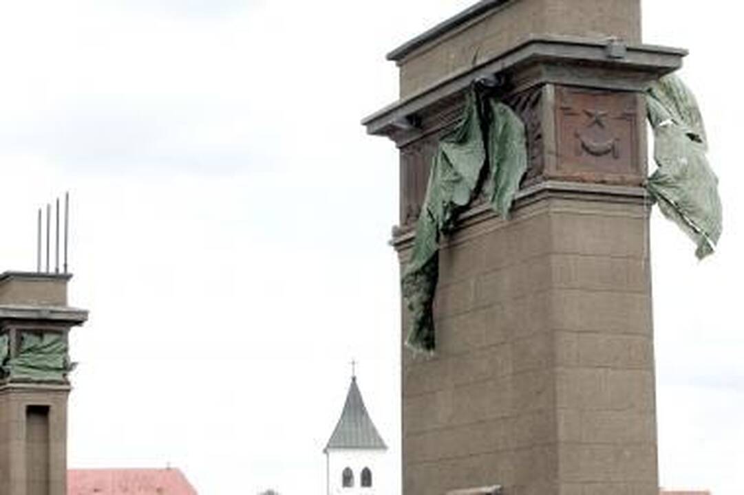 Ką daryti su Aleksoto tilto žvaigždėmis?