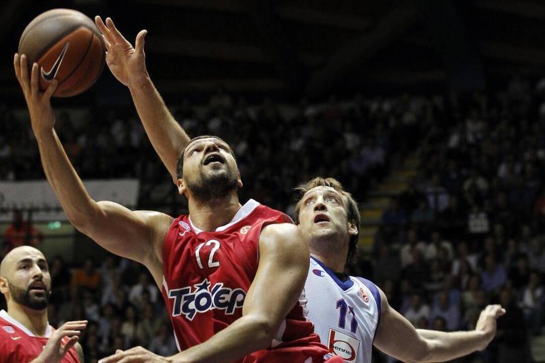 „Olympiacos“ pusantro mėnesio versis be L.Papadopoulo