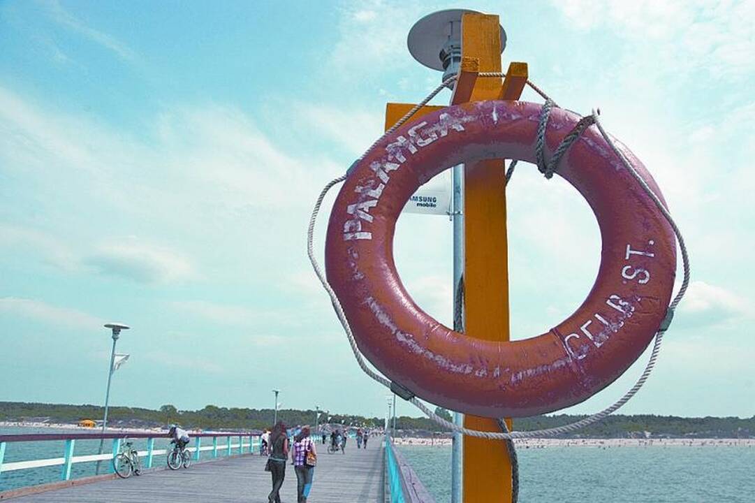 Palangos gelbėtojai tramdė neblaivias moteris