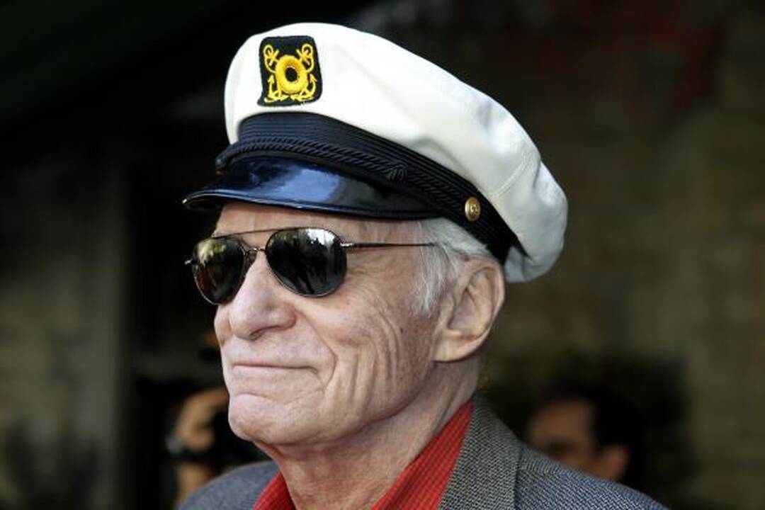Hugh Hefnerio meilužės: "Viagra" pakenkė jo klausai
