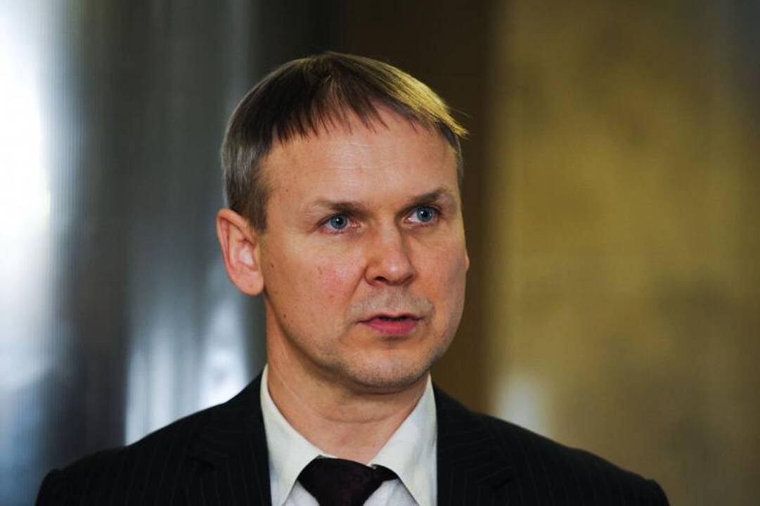Buvęs Seimo narys L. Kernagis pasirengęs vesti 20 metų jaunesnę draugę