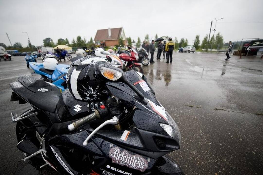 Motociklų gerbėjams – proga išbandyti lenktynių trasą