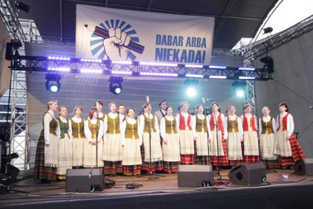 Į koncertą „Dabar arba niekada“  - nemokamas traukinys