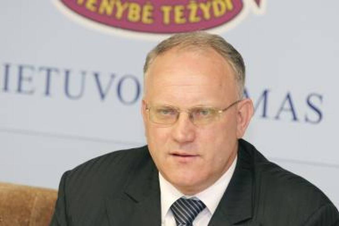 J.Pinskus palieka Seimą, Ž.Šilgalis ir A.Petkus - ne