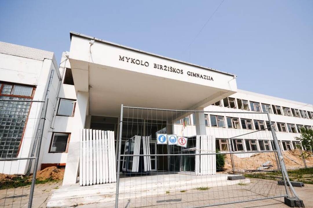 Už originalų vasario 16-osios minėjimą – trispalvė