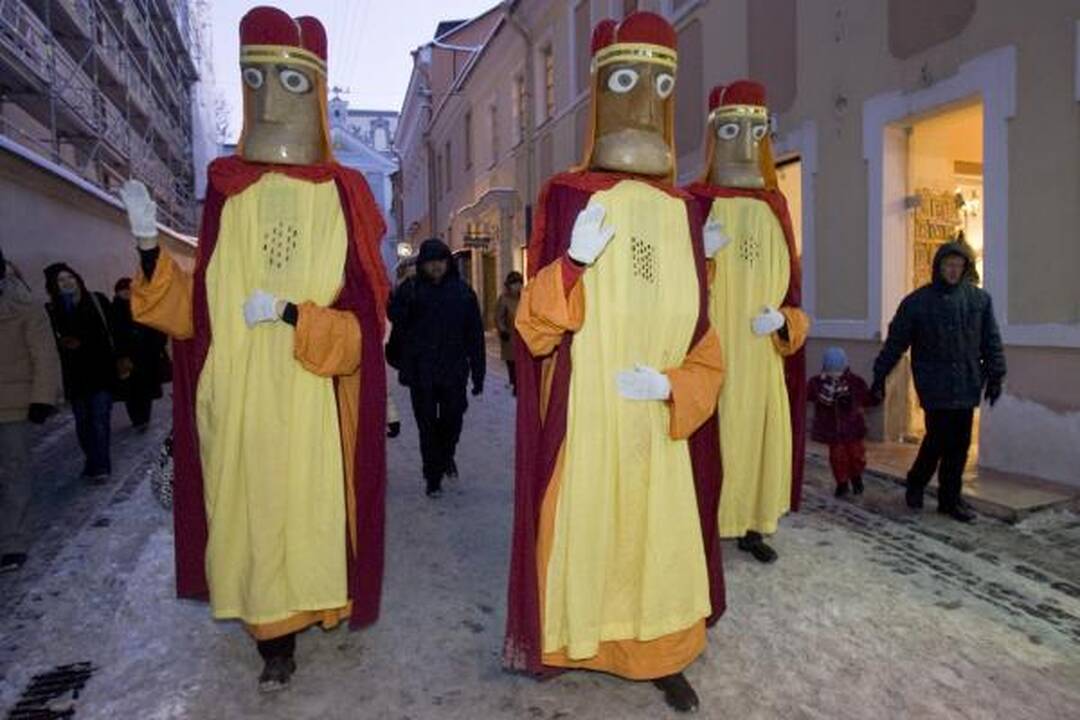 Vilniečiai pasitiko Tris Karalius ir išlydėjo eglutes 