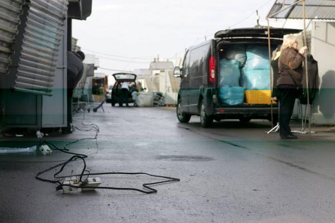 Gariūnų turgus: be elektros ir be darbo