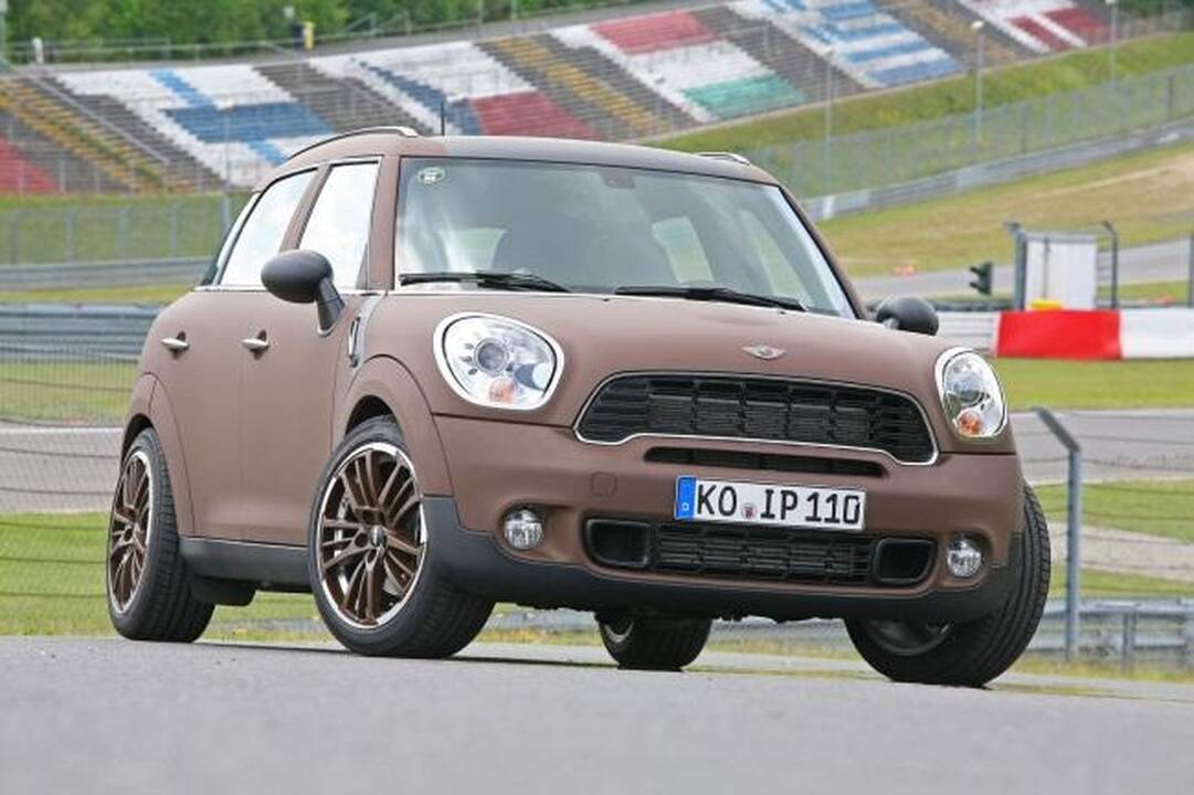 "MINI Countryman Cooper S": ar po "tiuningo" tapo gražesnis?