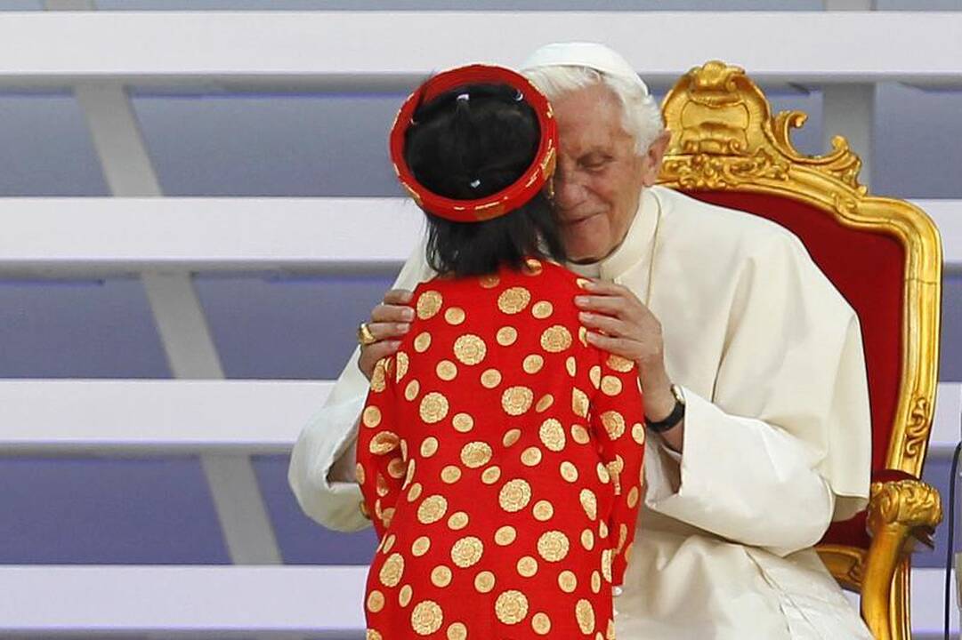 Popiežius: šeimos vertybės yra oazė karštligiškoje visuomenėje