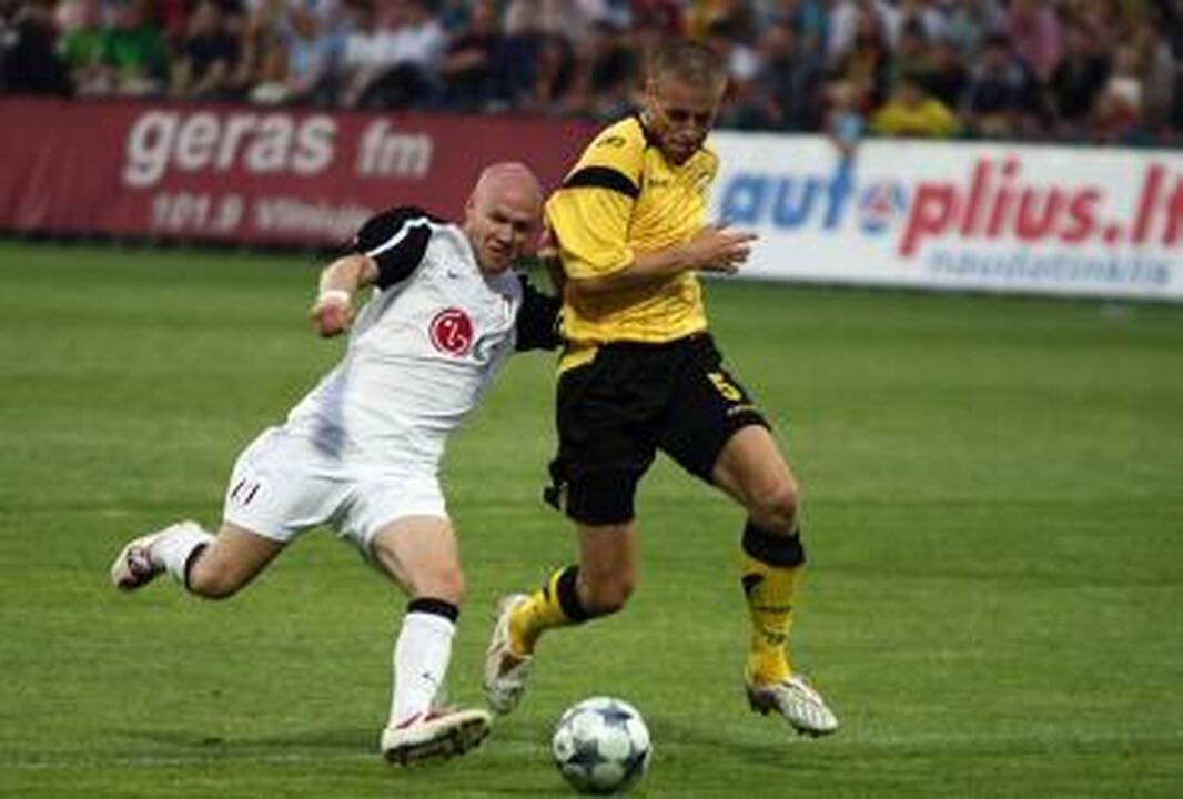 Anglijoje "Vėtra" nusileido "Fulham" tokiu pačiu rezultatu