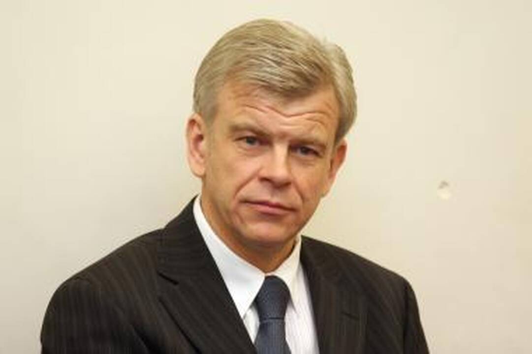 Senstelėjusi šiluma - iš Seimo nario rankų 