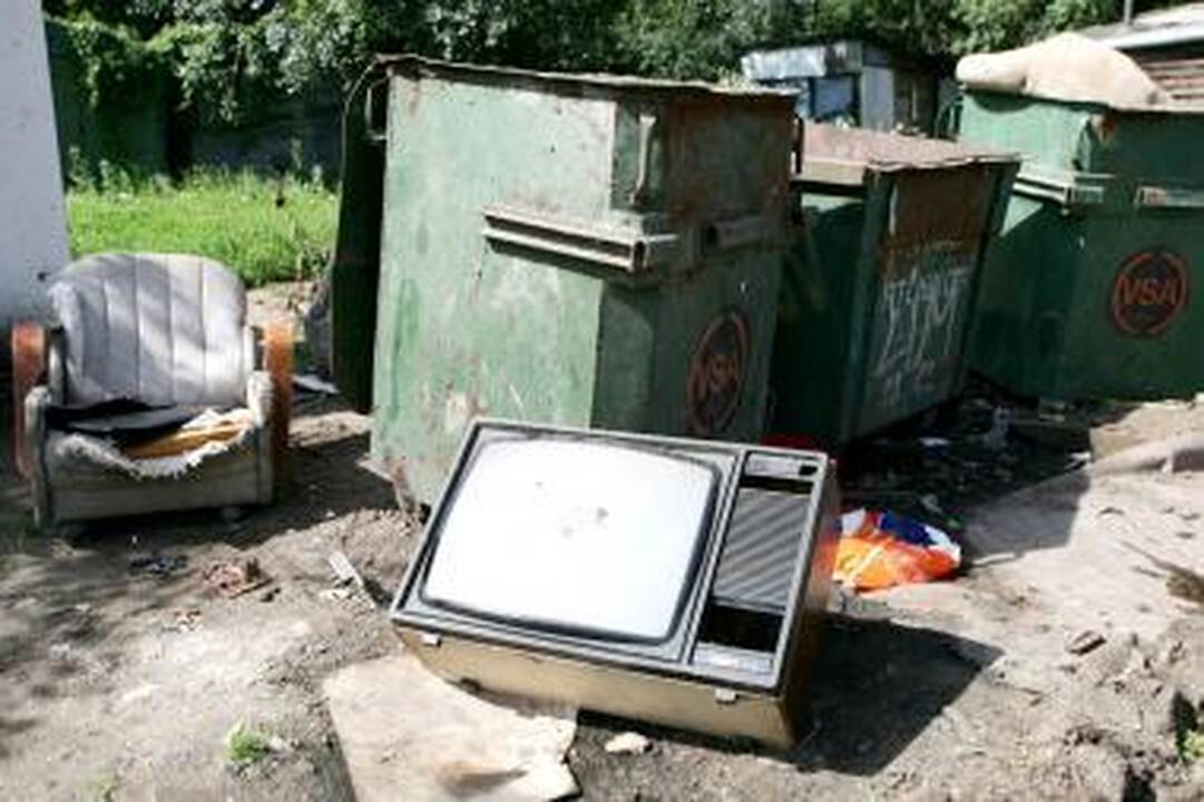 Atliekos brangins elektronikos prekes?