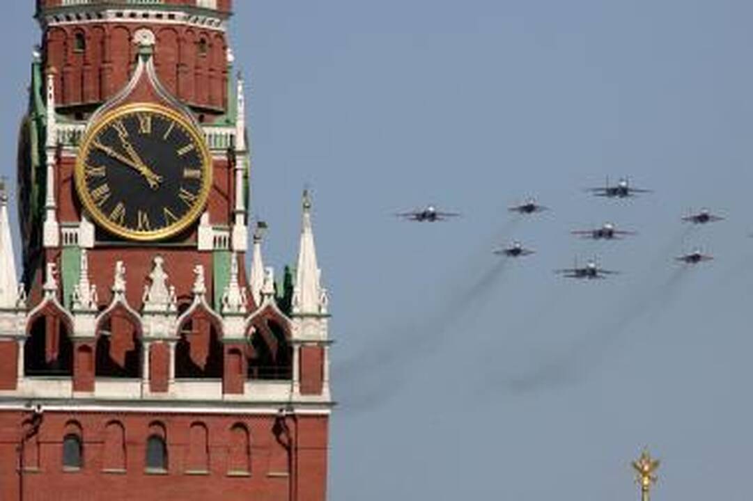 Maskva neigia, kad jos strateginiai bombonešiai pažeidė Britanijos sienas