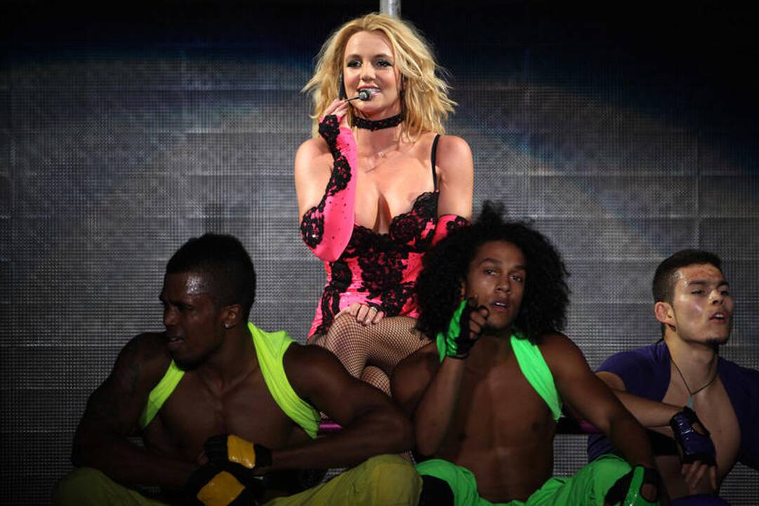 Adamas Lambertas ir Britney Spears – seksualiausi popatlikėjai