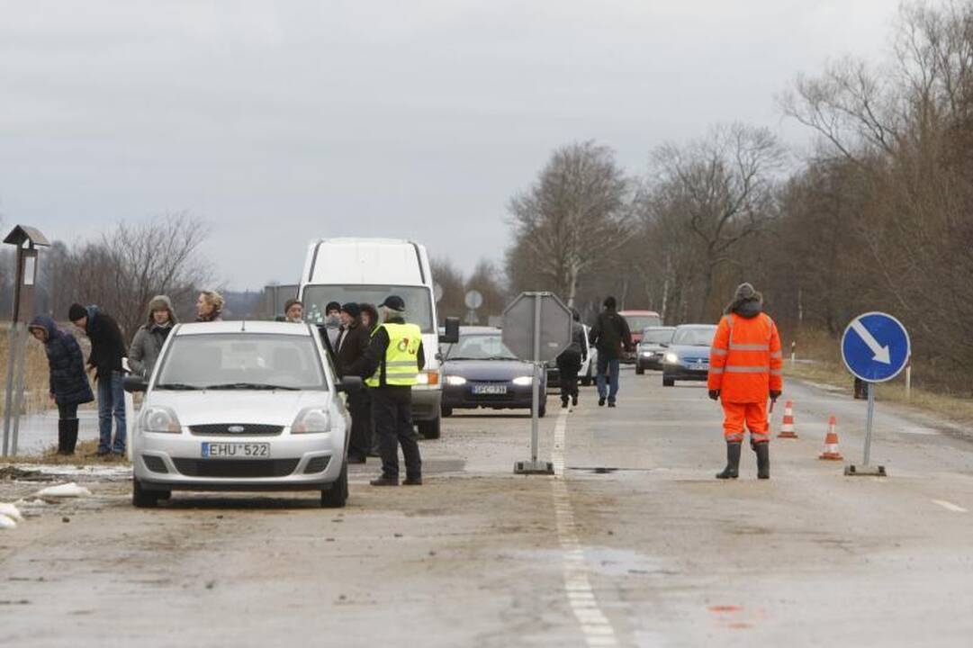 Potvynio zonoje savaitgalį gelbėjimo darbų vykdyti neteko
