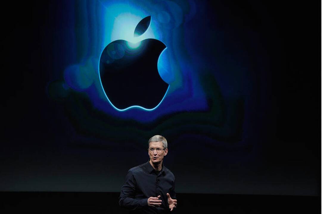 Timas Cookas: šimtas dienų „Apple“ vadovo poste