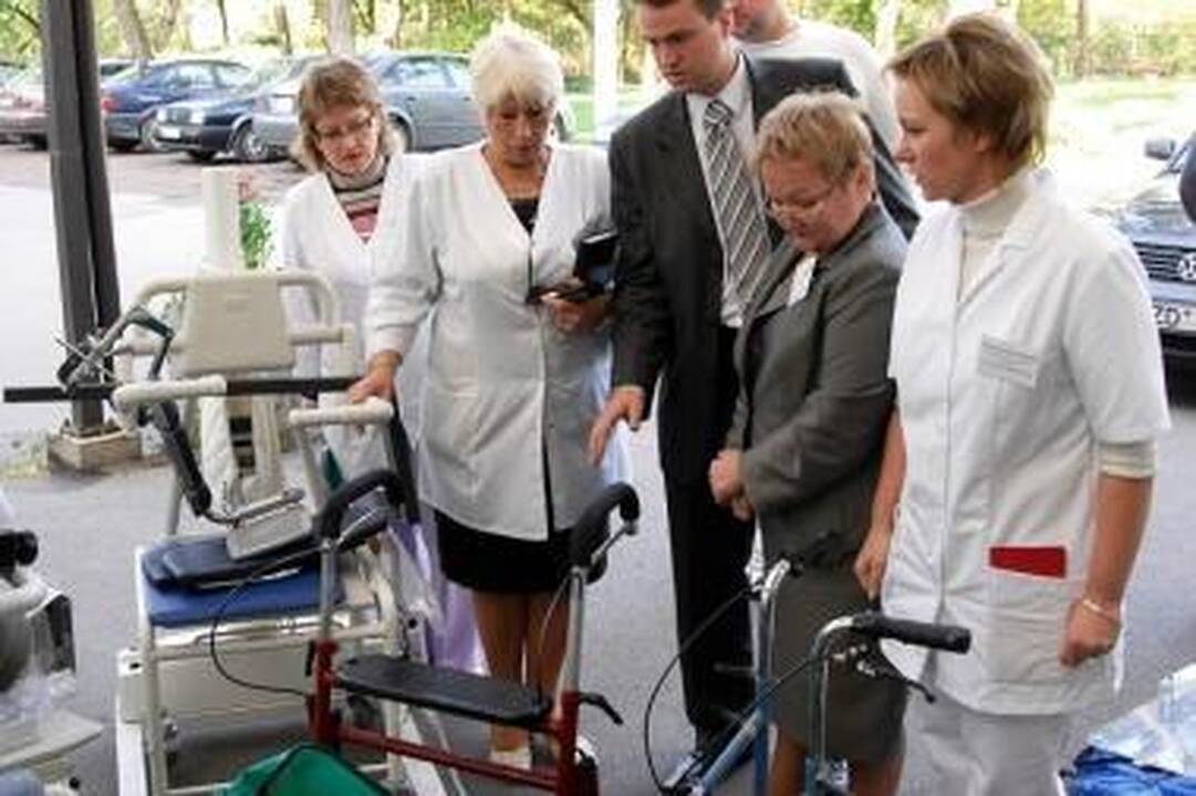 Vilkpėdės slaugos ligoninė sulaukė naujos medicininės įrangos