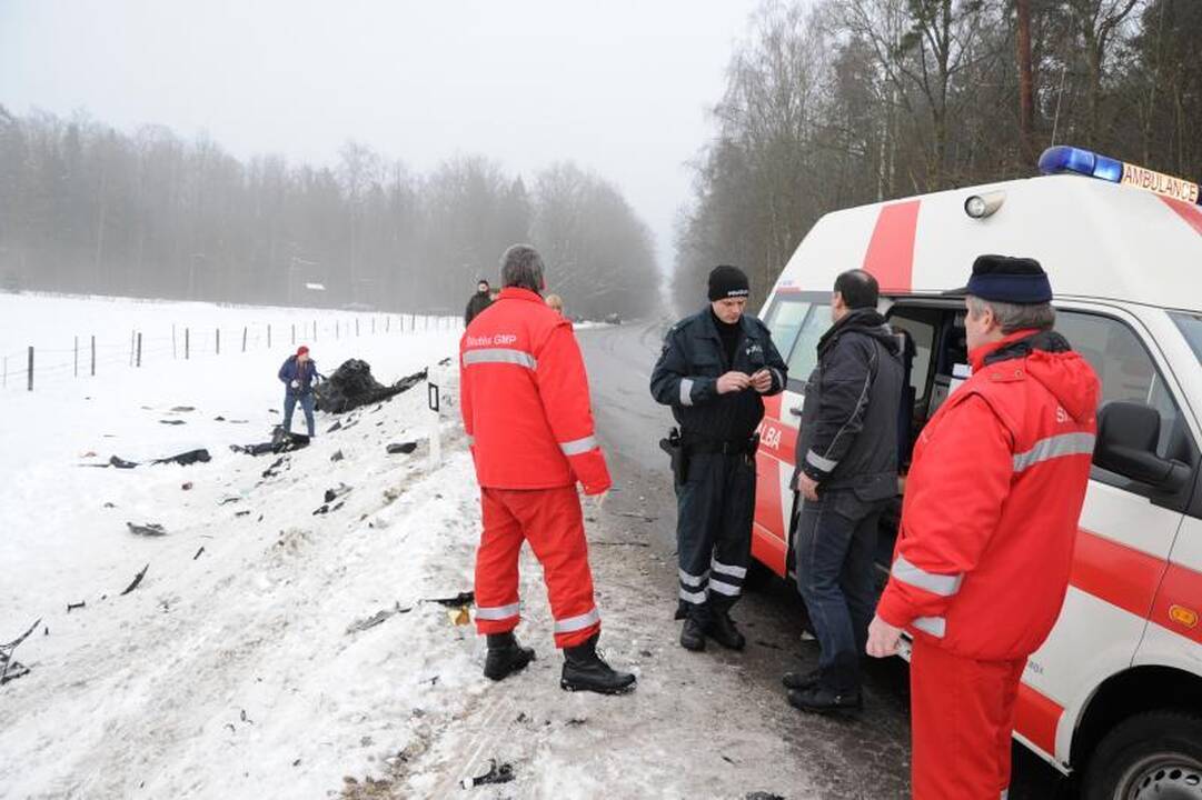Per savaitę keliuose žuvo šeši žmonės, sužeista – 74