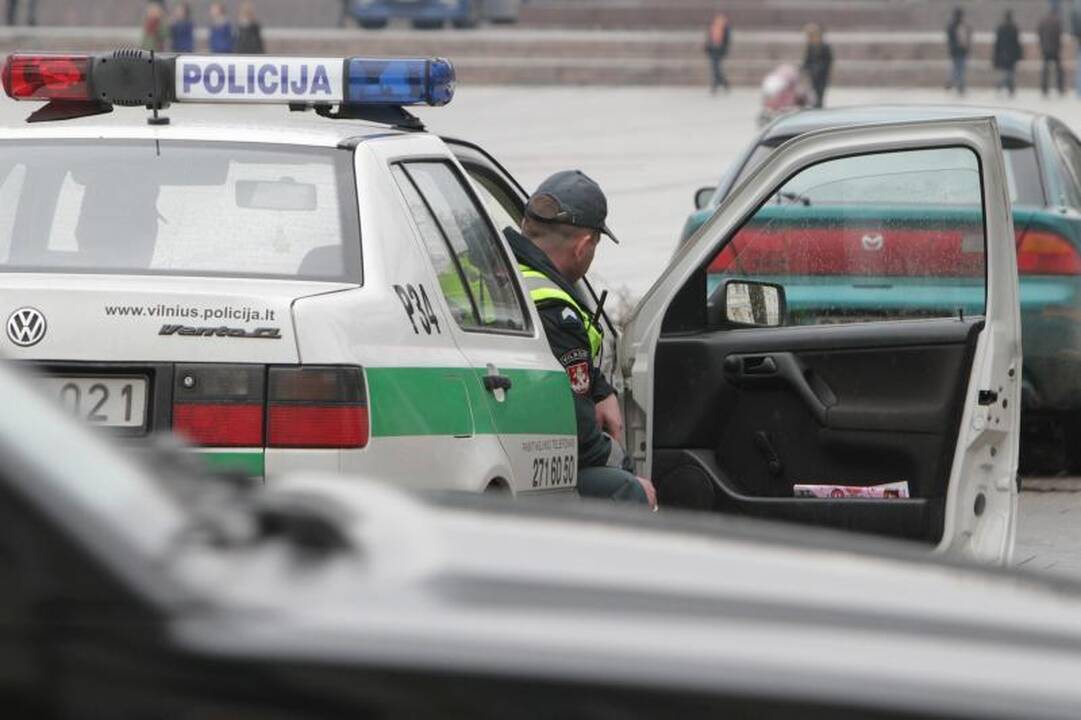 Policijai kelia nerimą padažnėję chuliganų išpuoliai stadionuose