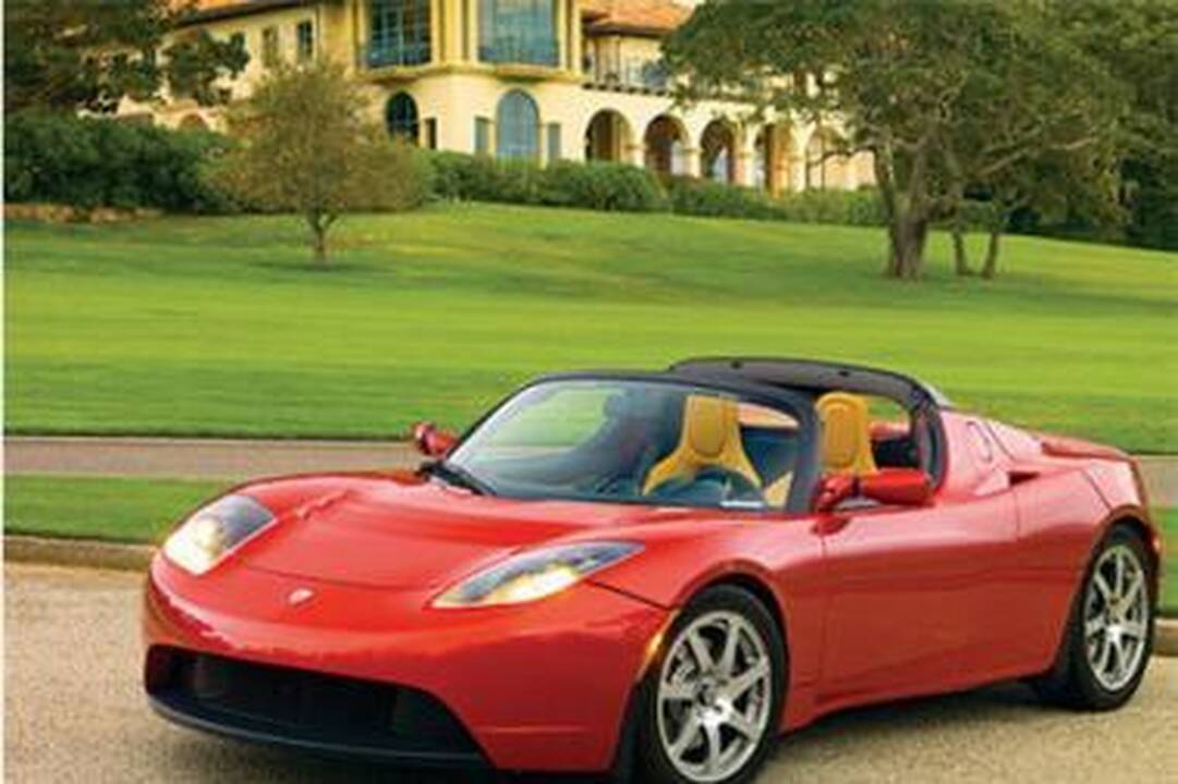 „Tesla Motors“ akcijų vertė padvigubėjo dėl naujo modelio?