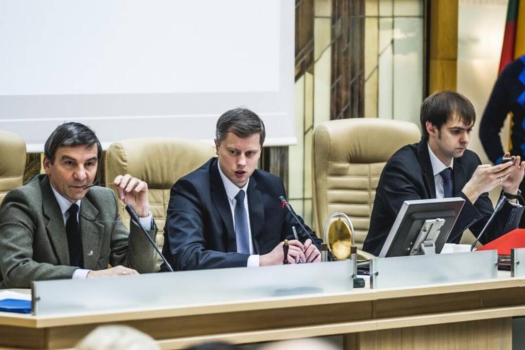 Miesto politikai naujiems kompiuteriams kol kas žada neišlaidauti