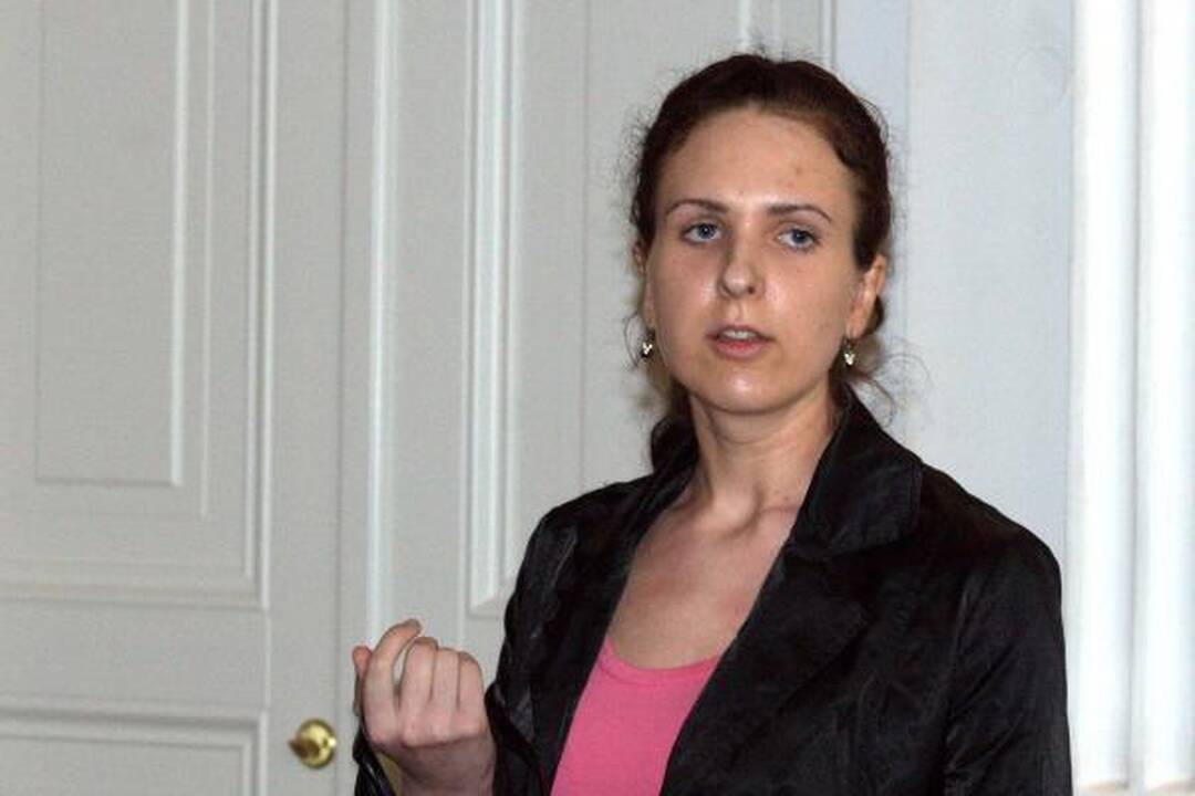 Įtariamoji teroristė E.Kusaitė lieka už grotų (papildyta)