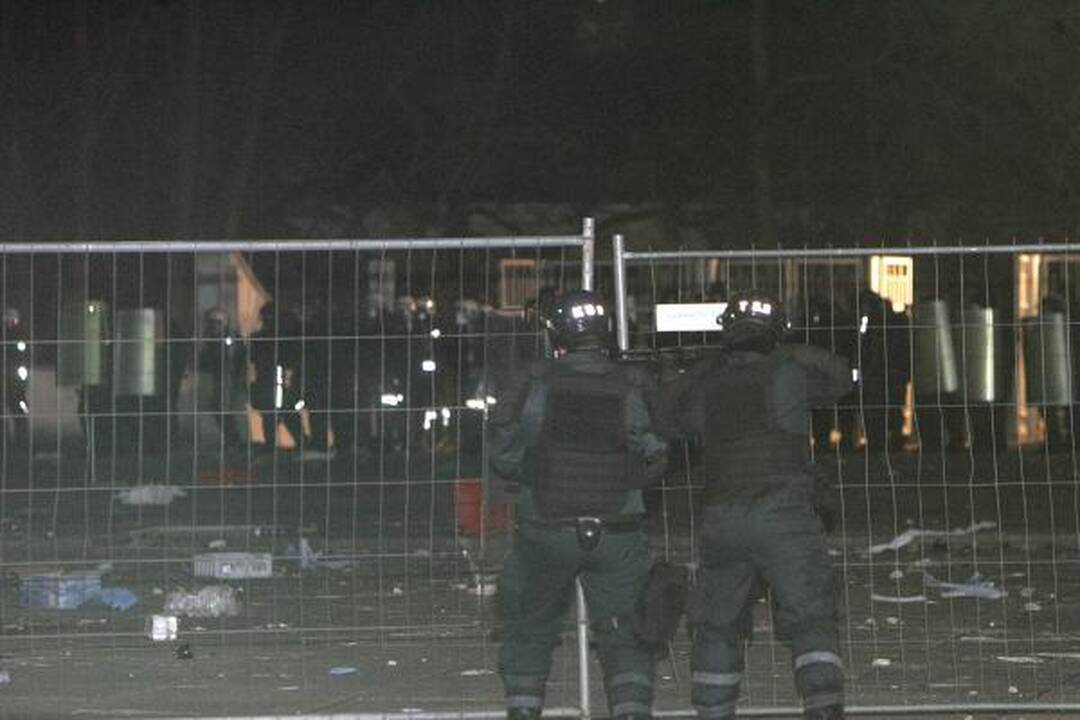 Varšuvos prokuratūra pradėjo tyrimą dėl lenkų sirgalių sukeltų neramumų 