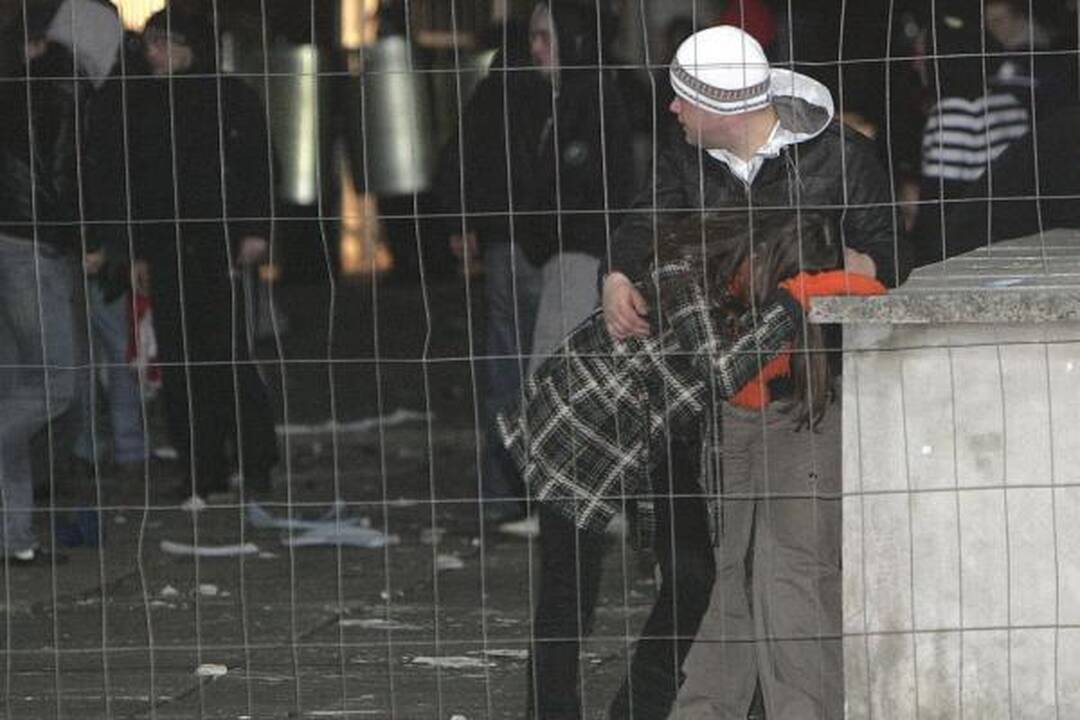 Lenkijos policija skelbia bausianti Lietuvoje muštynes kėlusius futbolo chuliganus