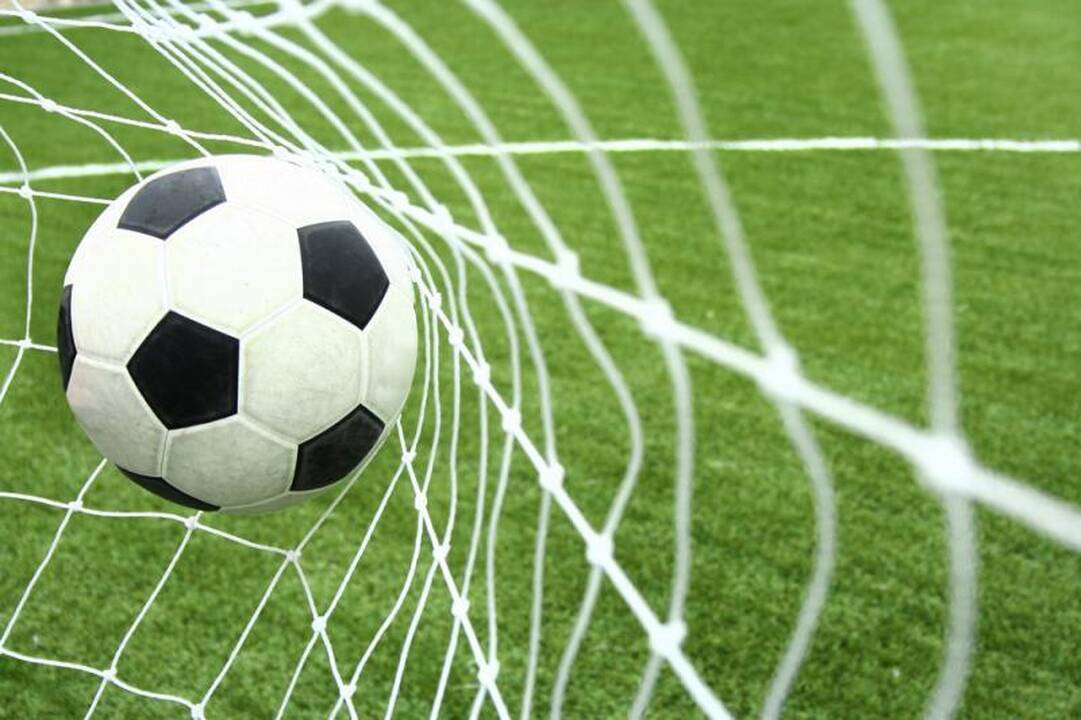 Lietuvos septyniolikmečių futbolo rinktinė patyrė pralaimėjimą