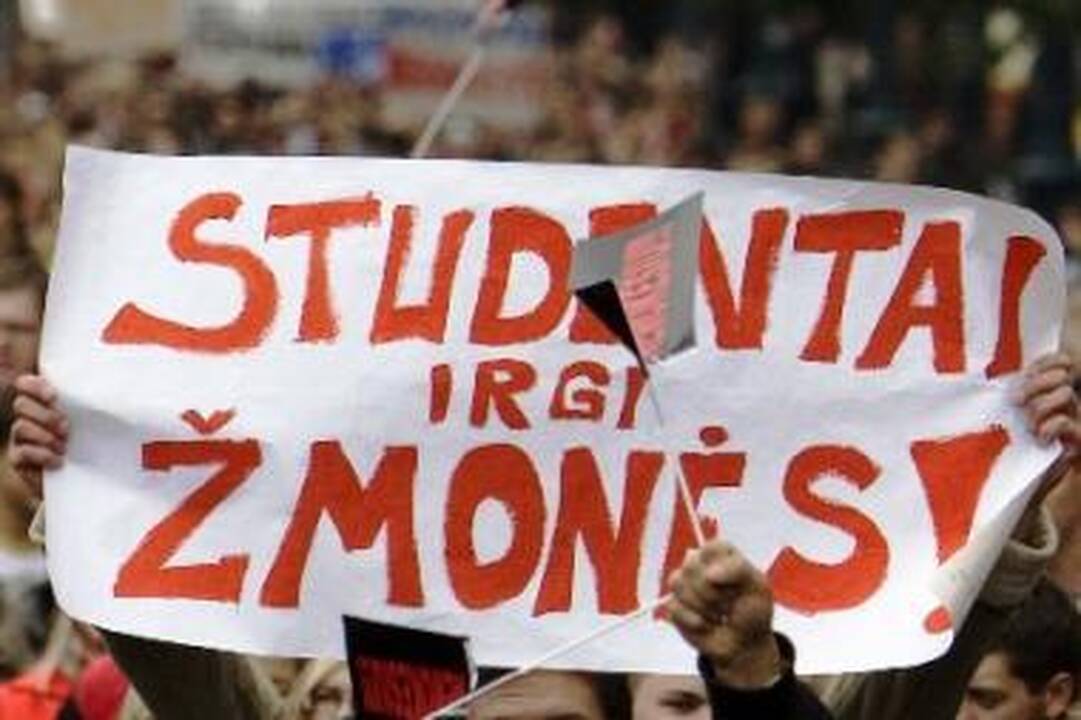 Pirmakursės kyšio reikalavusį VGTU dėstytoją įdavė STT (papildyta) 