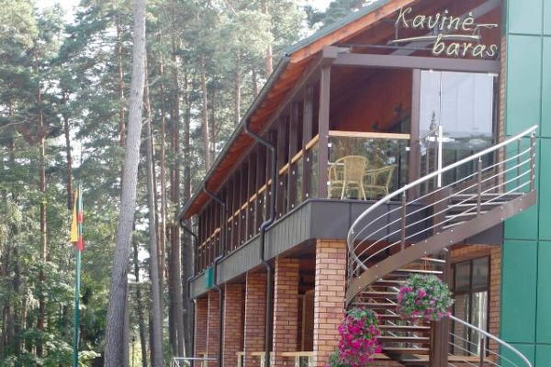 Slėptuvės prabangiuose poilsio namuose kol kas nebus (papildyta)