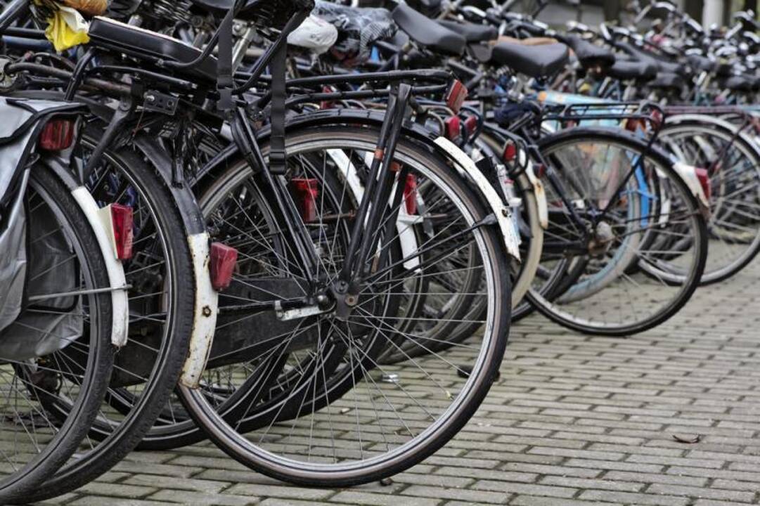 „Tour de France“ antrojo etapo laimėtojas – britas 