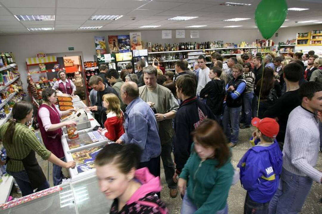 Vilniaus parduotuvėje apsaugininkams grasinta peiliu