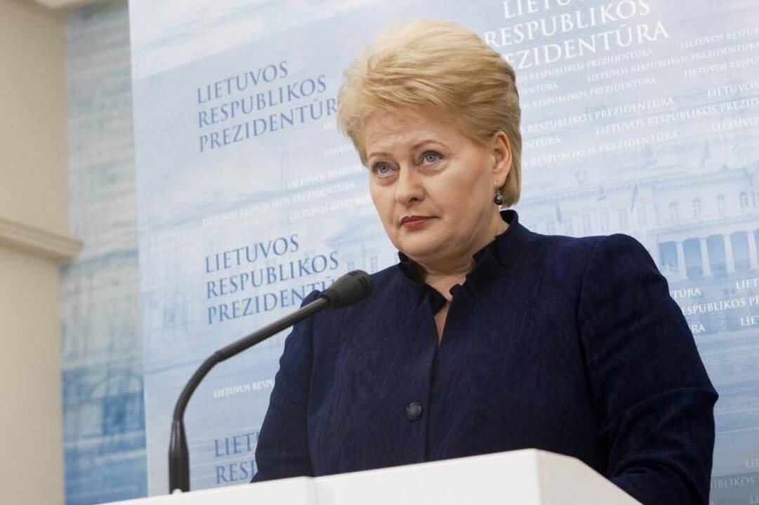 Prezidentė D. Grybauskaitė pasirašė 2013 metų biudžetą