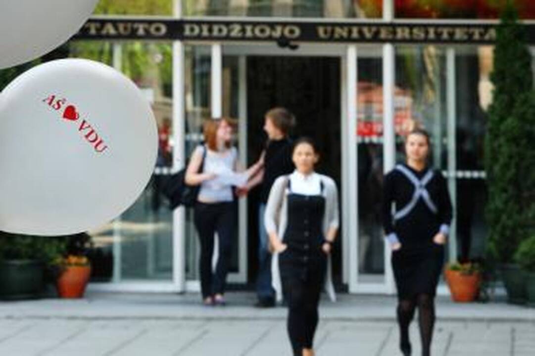 VDU kitą savaitę įteiks dimplomus