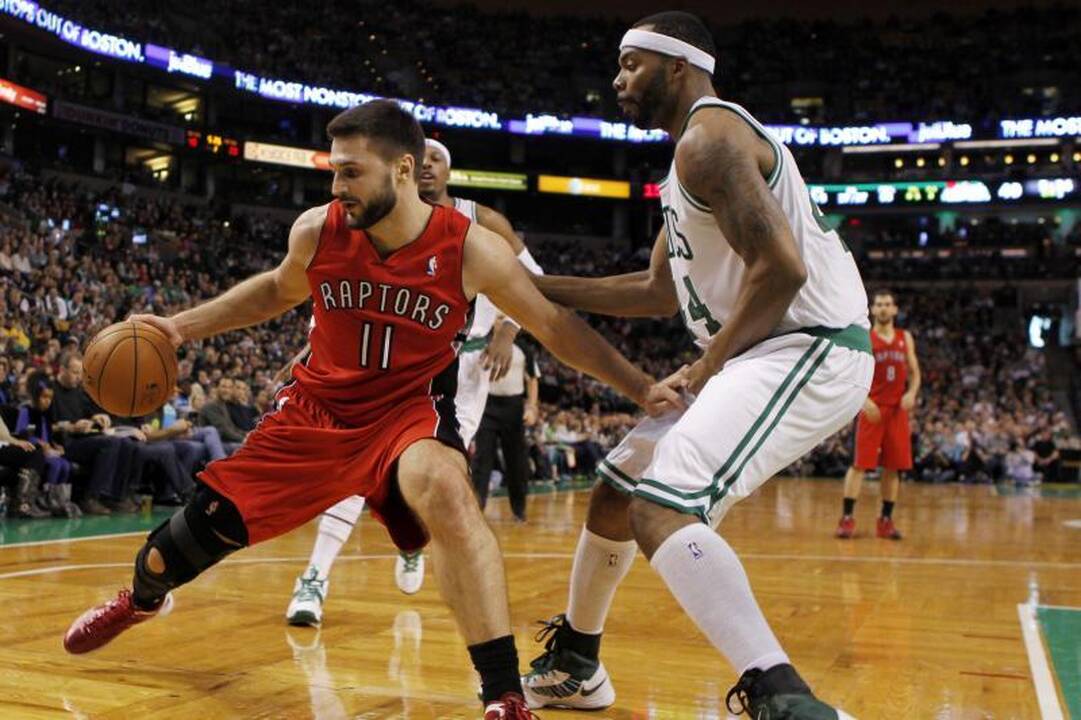 L. Kleiza: jaučiuosi puikiai ir į aikštę galiu grįžti jau po savaitės