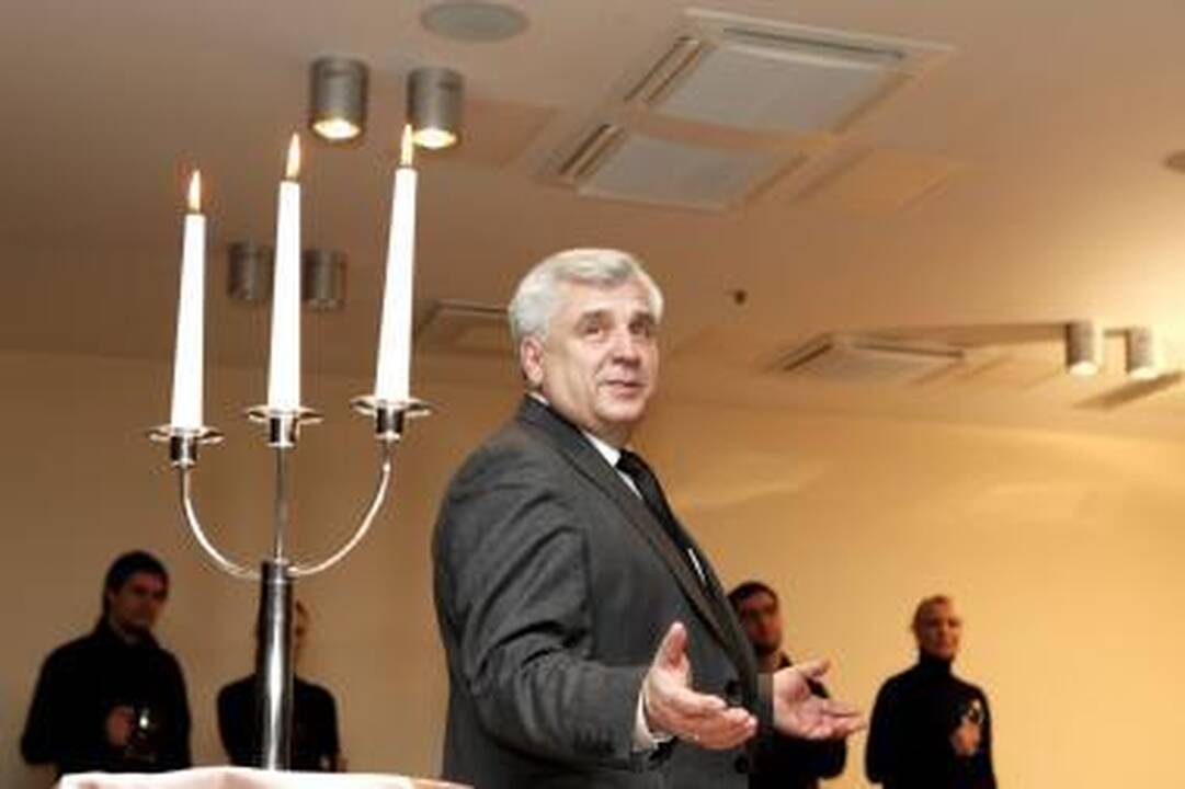 Klaipėdos meras skelbia akciją „Pasidalinkime kalėdiniu džiaugsmu“