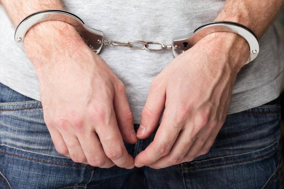 Vyrų išniekintos 14-metės garbę teisme apgynė motina, o ne prokurorai