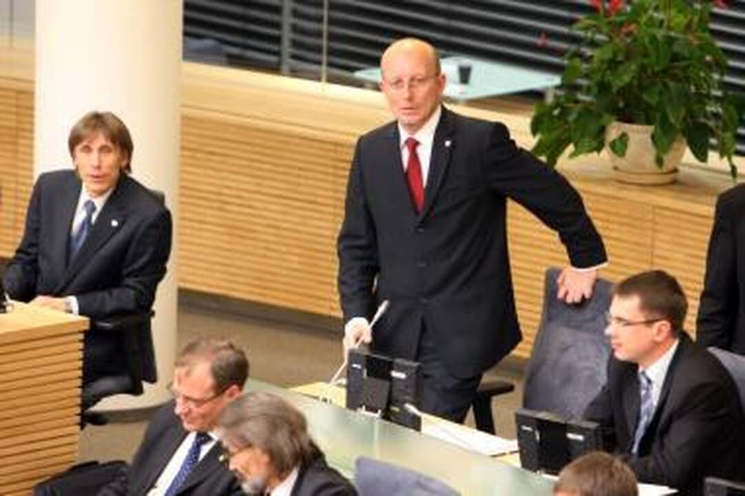 A.Valinskas ir L.Dinius šalina vienas kitą iš partijos