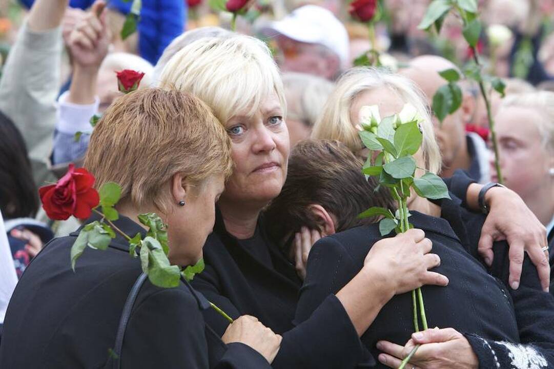 Norvegijos policija atkleidė kruvino išpuolio aukų tapatybes