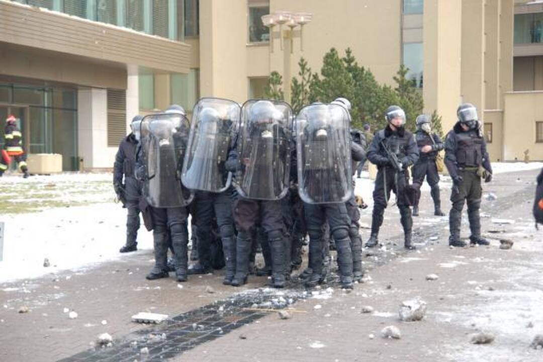 Seimas nesutiko sudaryti komisijos riaušėms ištirti
