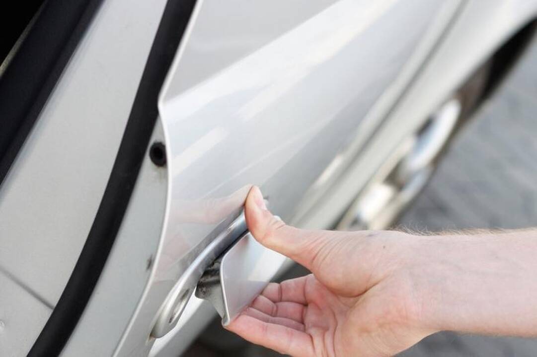 Keičiate automobilio padangas? Būkite budrūs