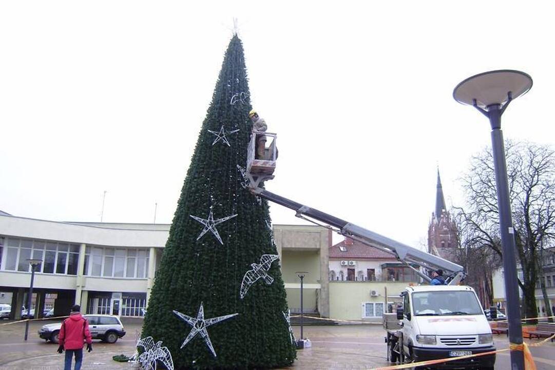 Palangoje penktadienį bus įžiebta Kalėdų elgė