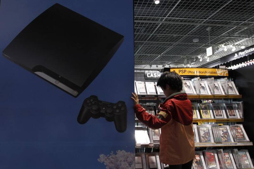 Žmogus, turintis visus JAV išleistus PS2 žaidimus