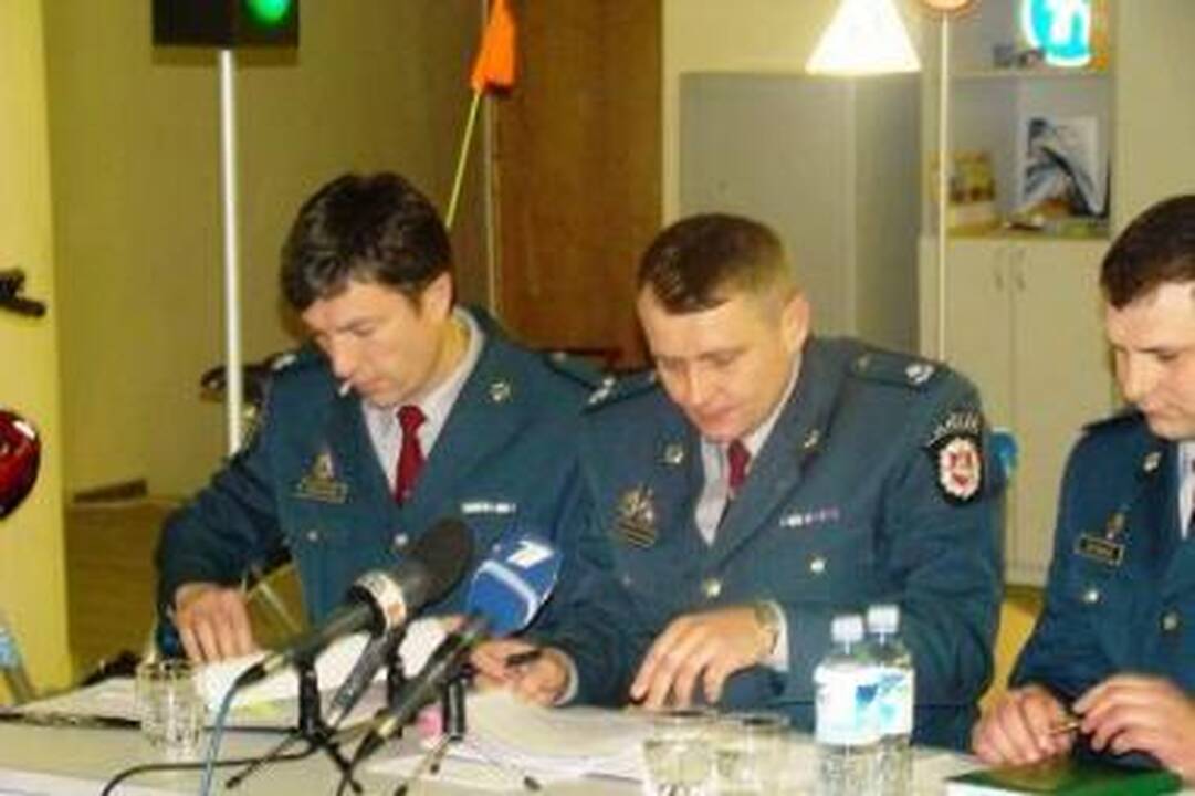 Baigėsi karas keliuose