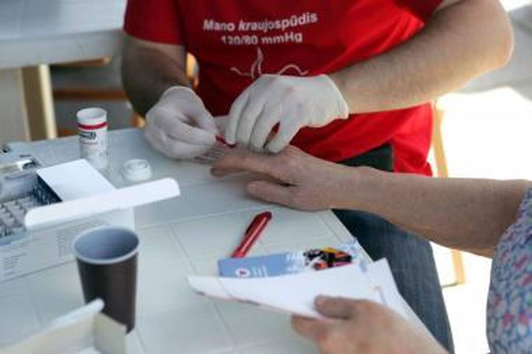 Nemokamai bus tikrinamas cholesterolio kiekis kraujyje