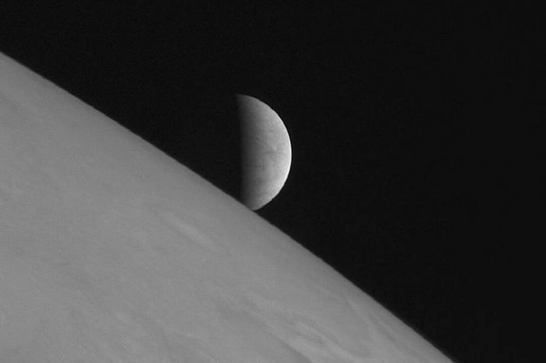 Didesnė tikimybė, kad gyvybė yra Jupiterio Europoje, o ne Marse